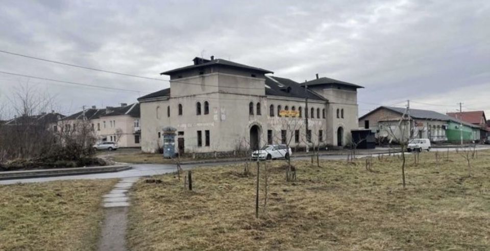 Червоноград комерційне приміщення Гірник