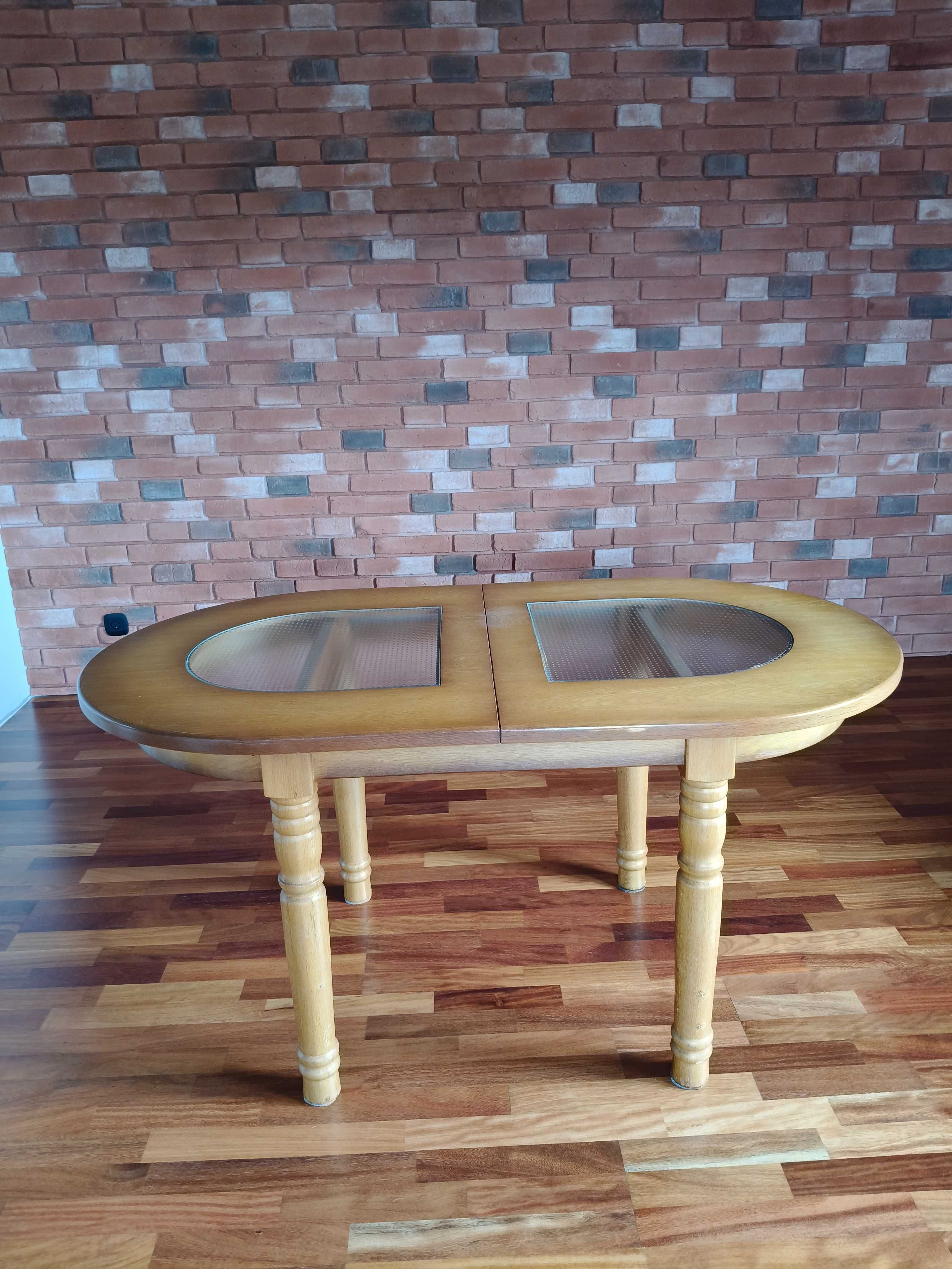 Sprzedam meble kuchenne oraz stół z witryną