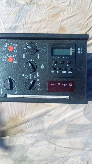 Контролер системи опалення та керування клімат контолю будинка Delta 3