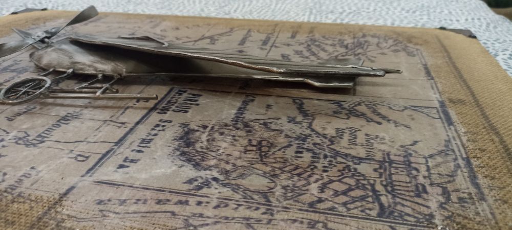 Quadro de Avião com relevo