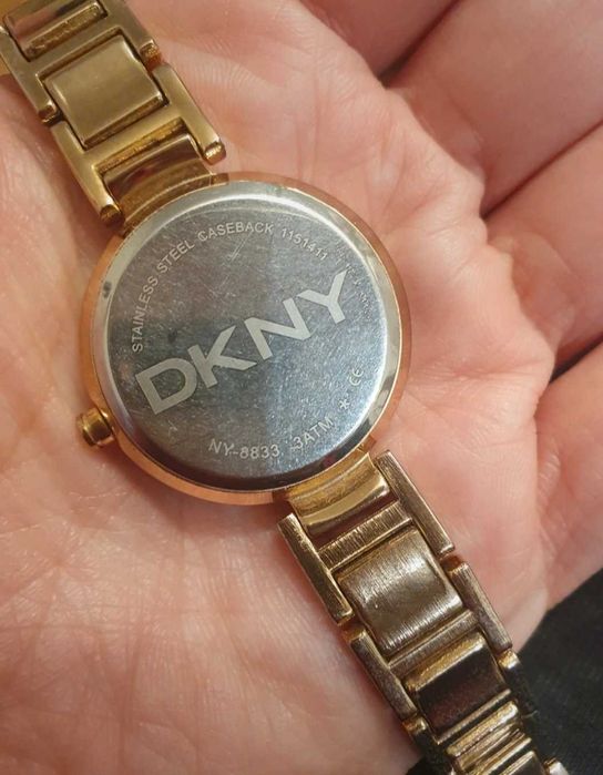 Zegarek DKNY różowe złoto