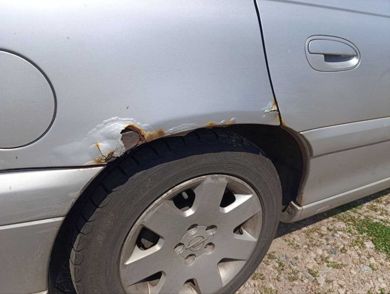 Opel omega 3.0  gaz