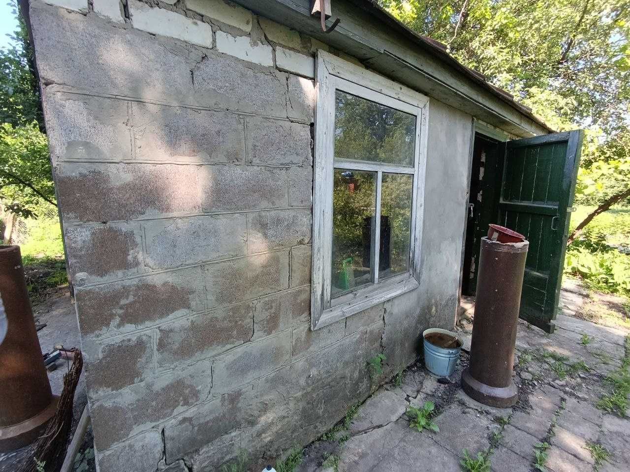 Продам дом в Змиеве(центр)