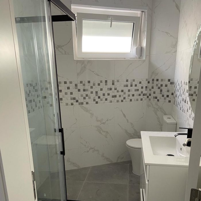 Fazemos trabalhos de construção civil