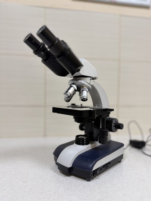 Мікроскоп XS-910