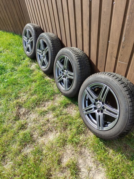 Felgi po renowacji z oponami letnimi  185/60/15