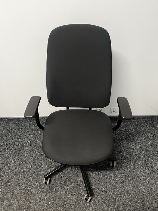 Krzesło biurowe gamingowe SMÖRKULL z IKEA – jak nowe!