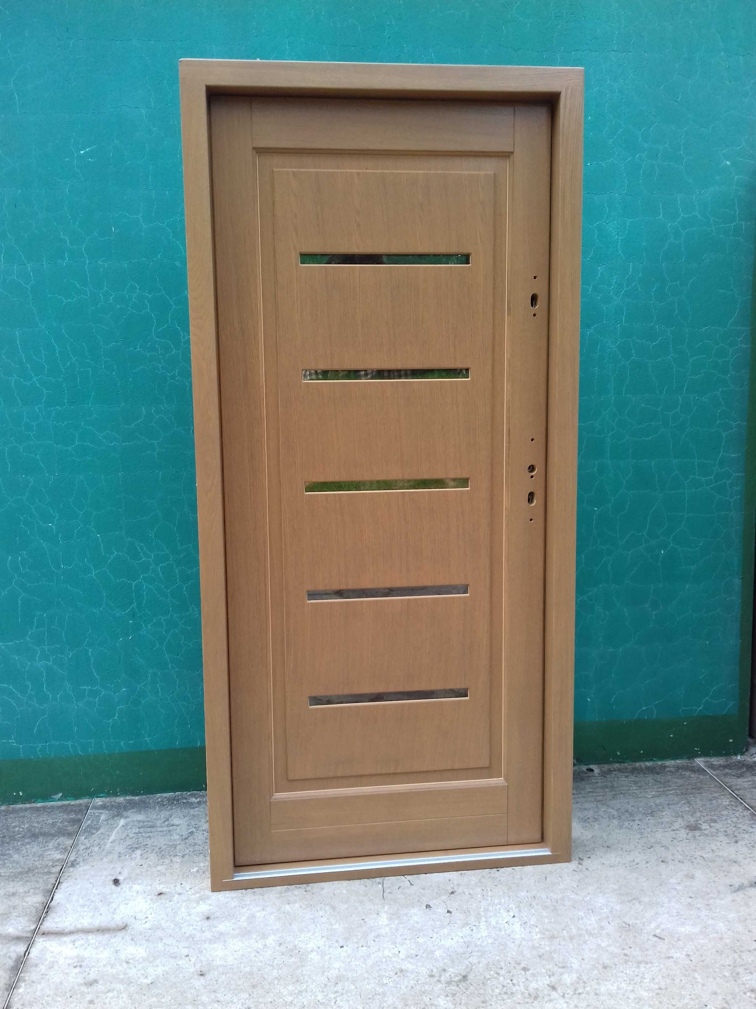 - 40 % Wyprzedaż Ekspozycji Drzwi Drewniane 78 mm Zewnętrzne 98 x 208