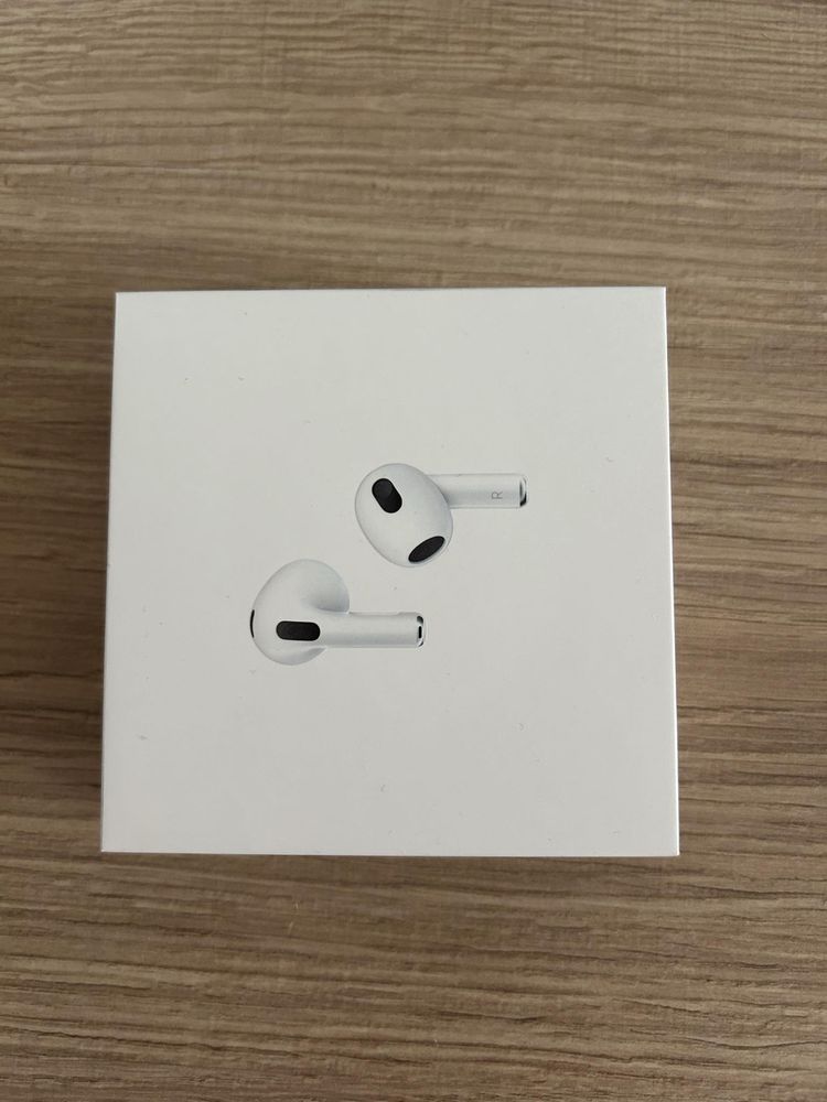 Słuchawki Airpods generacji 3 lightning Charging Case