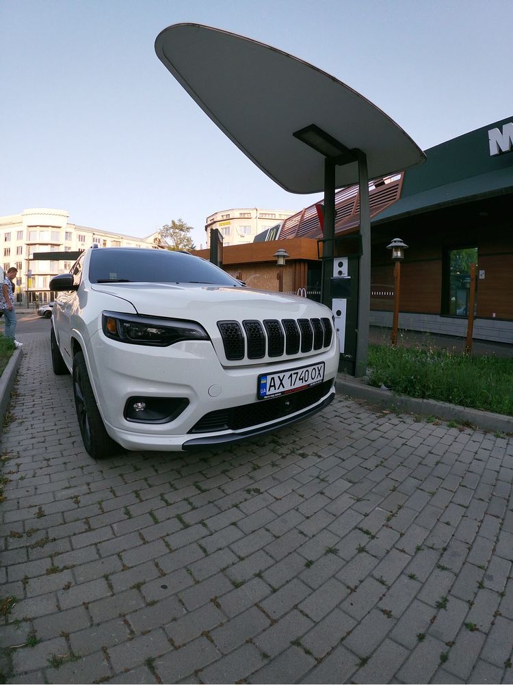 Jeep Cherokee 2019