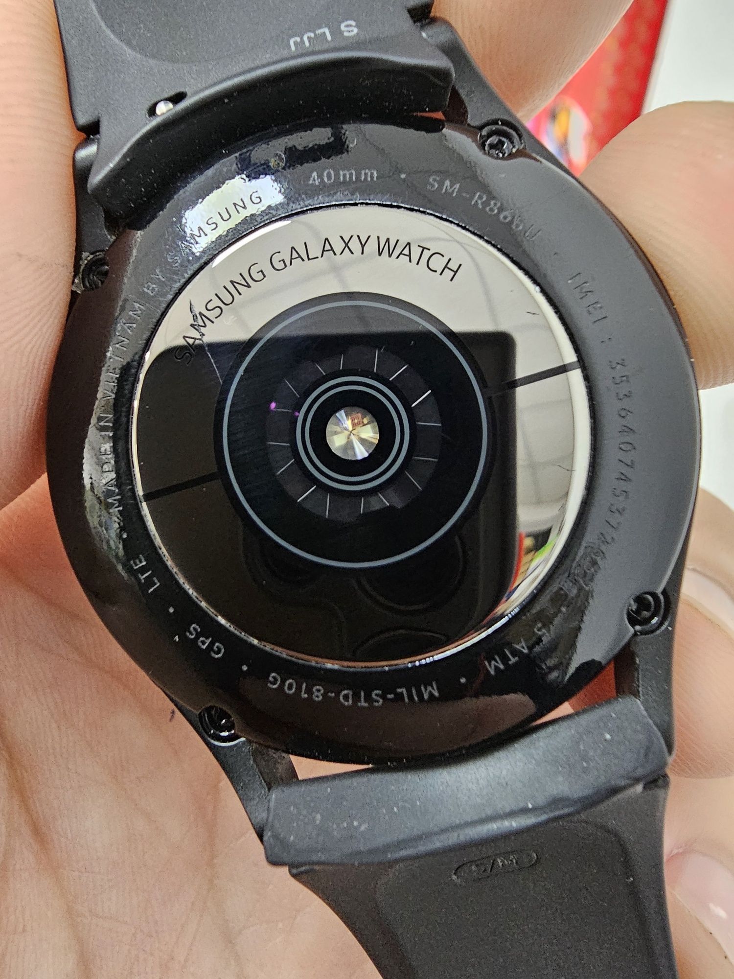 Смарт годинник Samsung Watch 4 40mm LTE e-sim