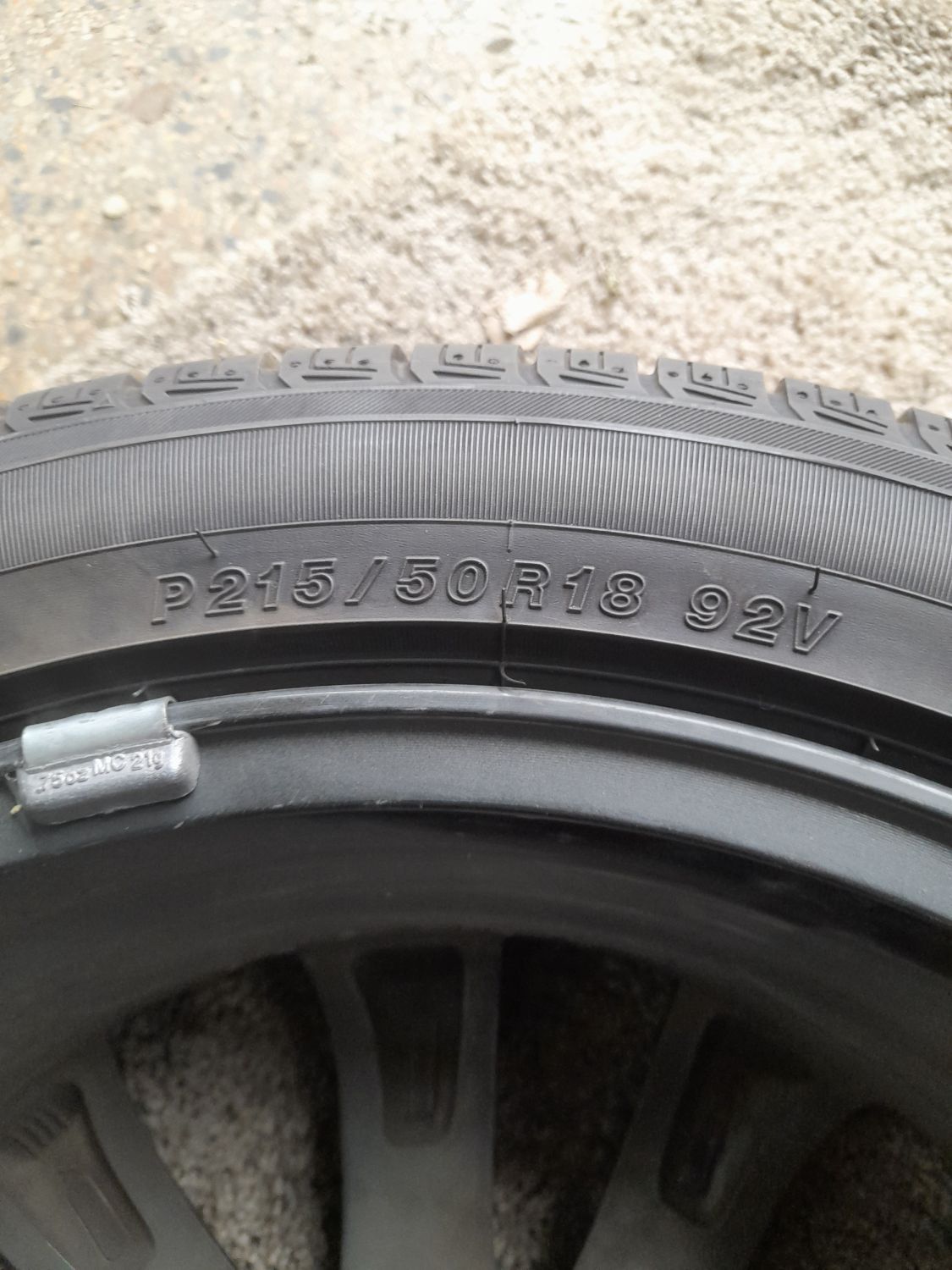 Шини Yokohama Avid Ascend LX 215/50 R18 92V Б/У 7,5 мм