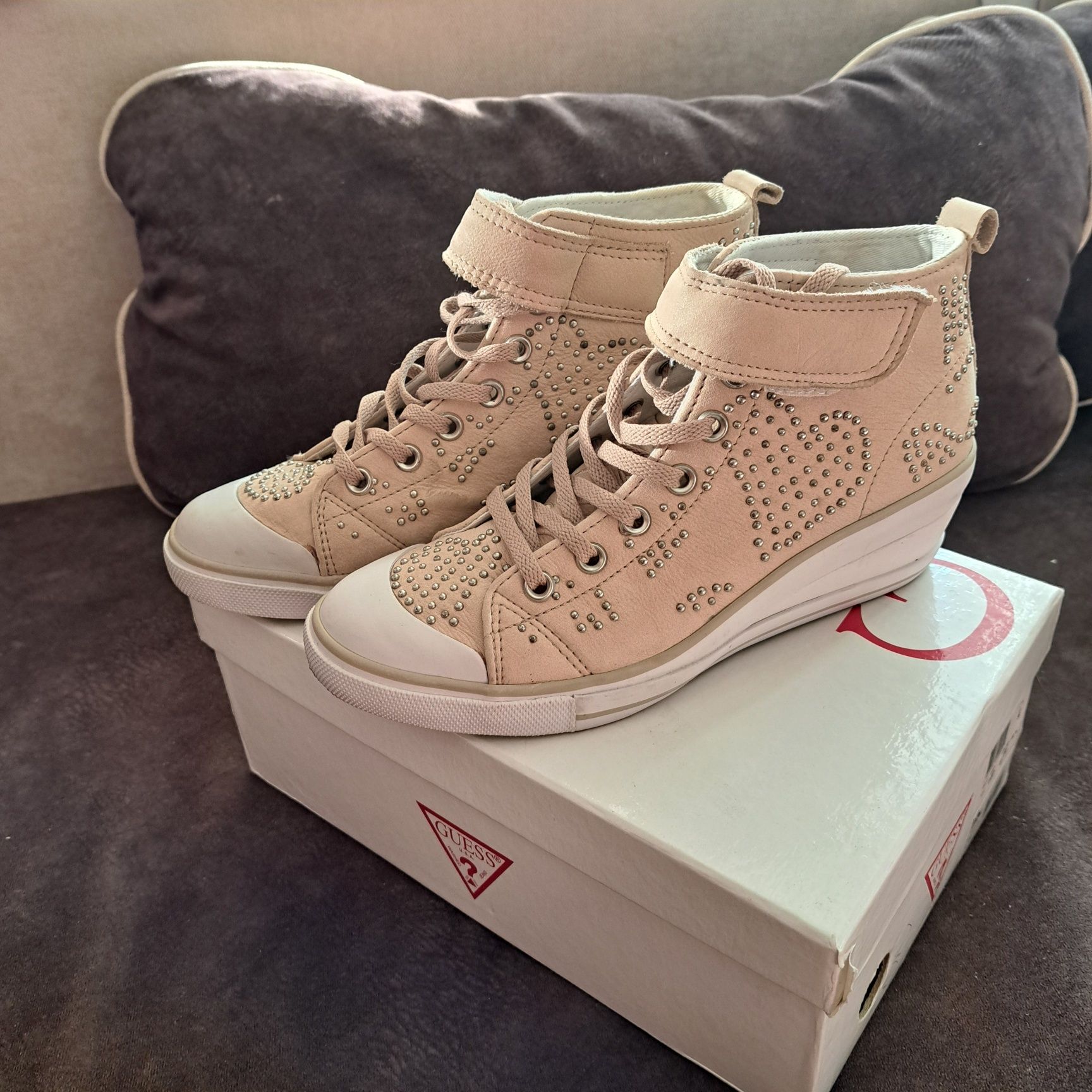 Trampki sneakersy wysokie Guess rozm. 38