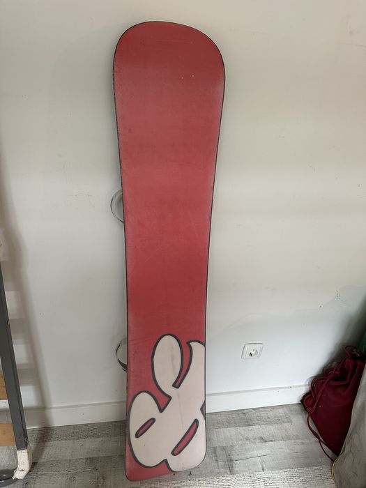 Prancha snowboard com fixações D&S