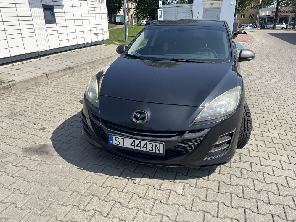 Mazda 3   LPG  2010
