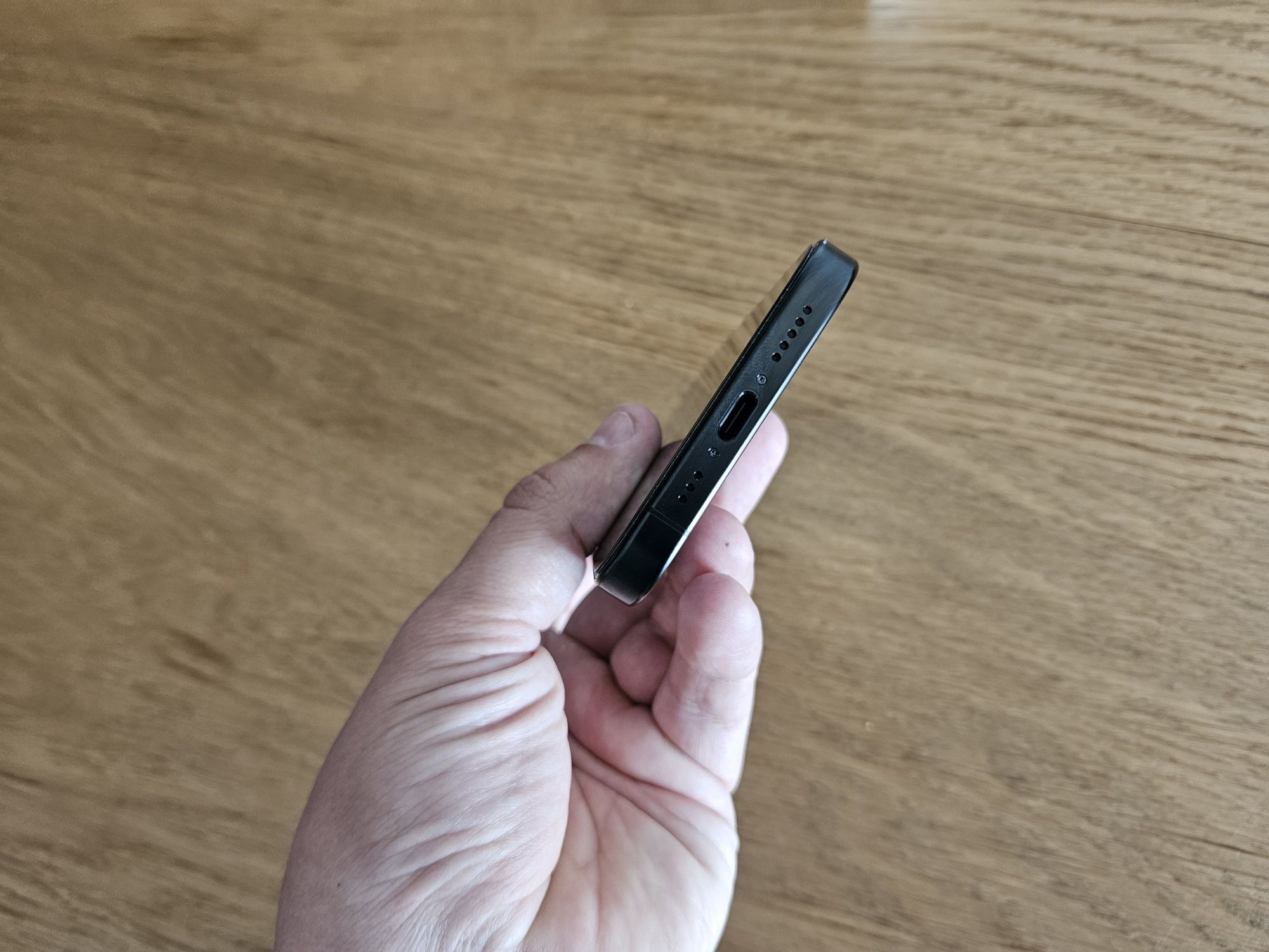 Iphone 15 pro 256 black titanium neverlock