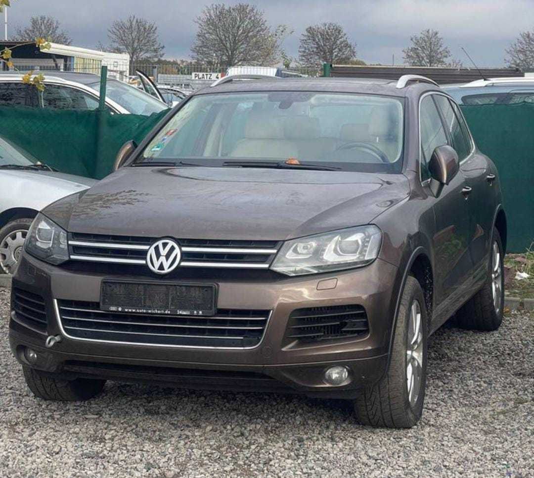 VW Touareg 2011 3.0 v6 tdi