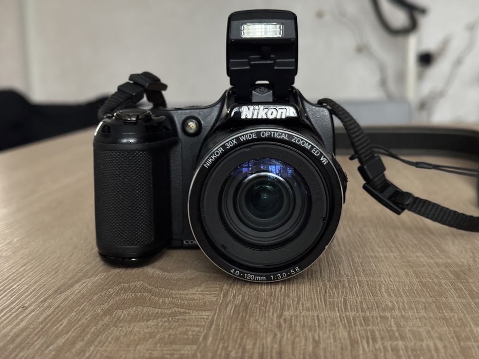 Nikon Coolpix L820, цифровий фотоапарат як новий. +коробка +сумка
