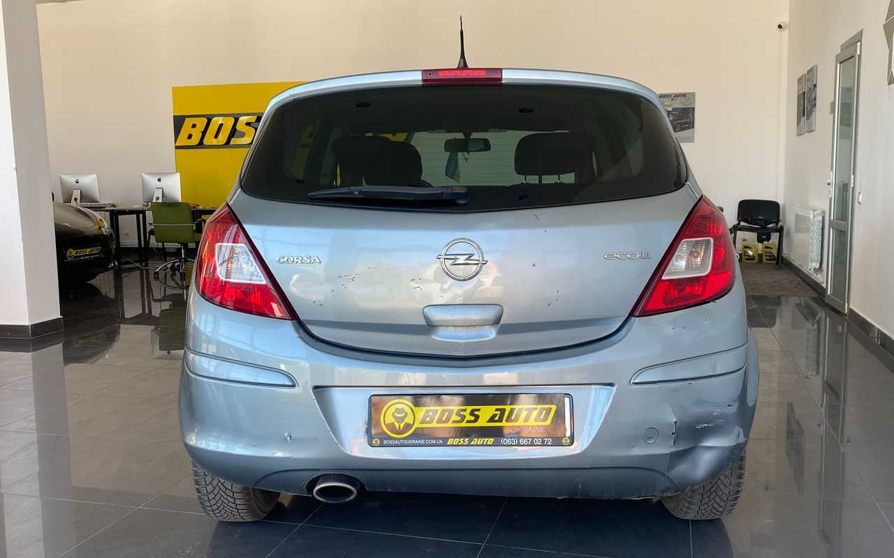 Opel Corsa 2011 року