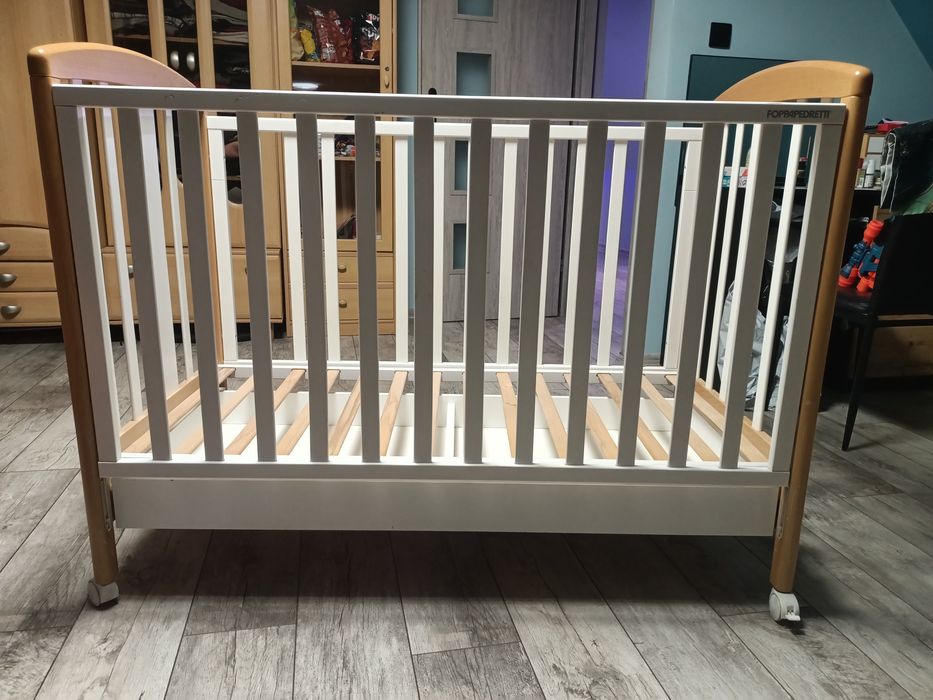 Oddam łóżeczko dziecięce