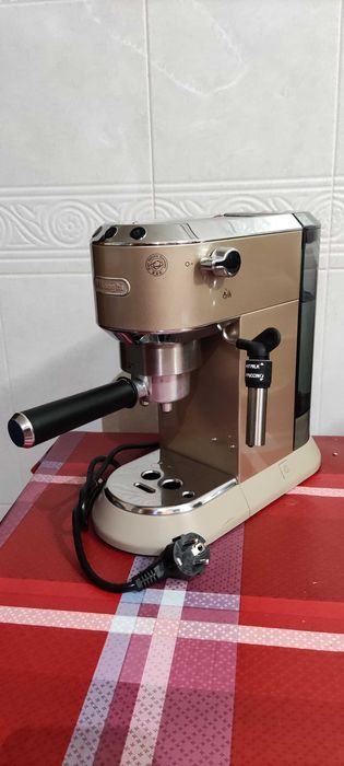 Máquina Delonghi Dedica EC785.BG