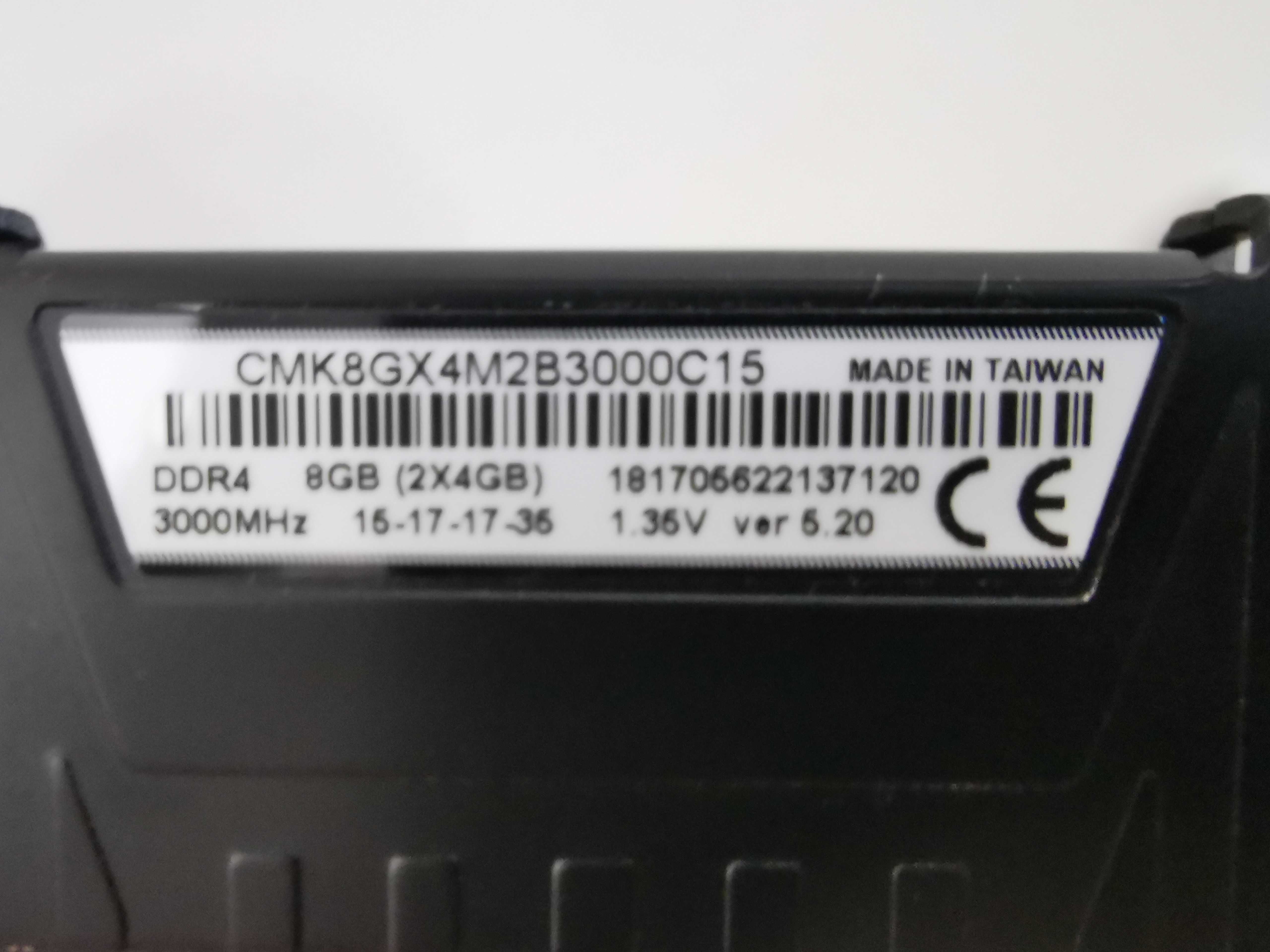 Pamięć RAM Corsair Vengeance LPX 16GB (2x8GB) DDR4 3000MHz CL15