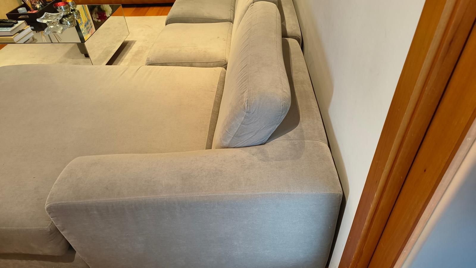 Sofá com Chaise Longue