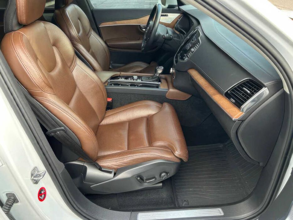 Volvo XC90 T6 Inscription      2019