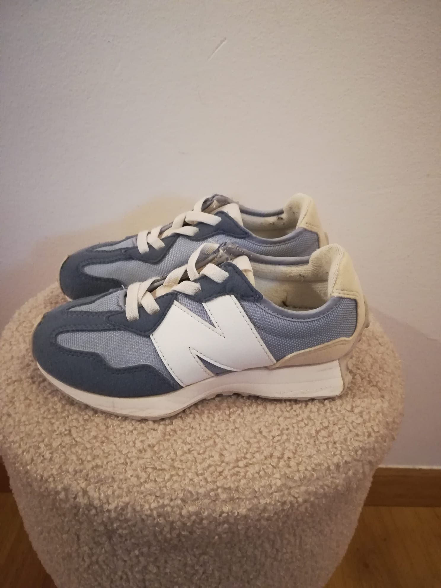 Tênis new balance tamanho 30.5