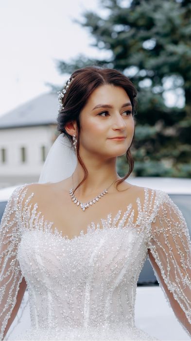 Весільна сукня в ідеальному стані, ручна робота, вишукане мереживо