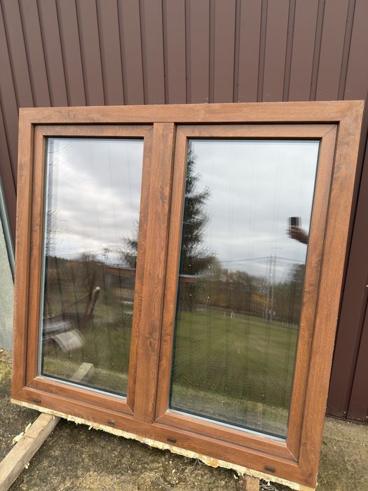 Okno PVC  kolor orzech zewnetrzny