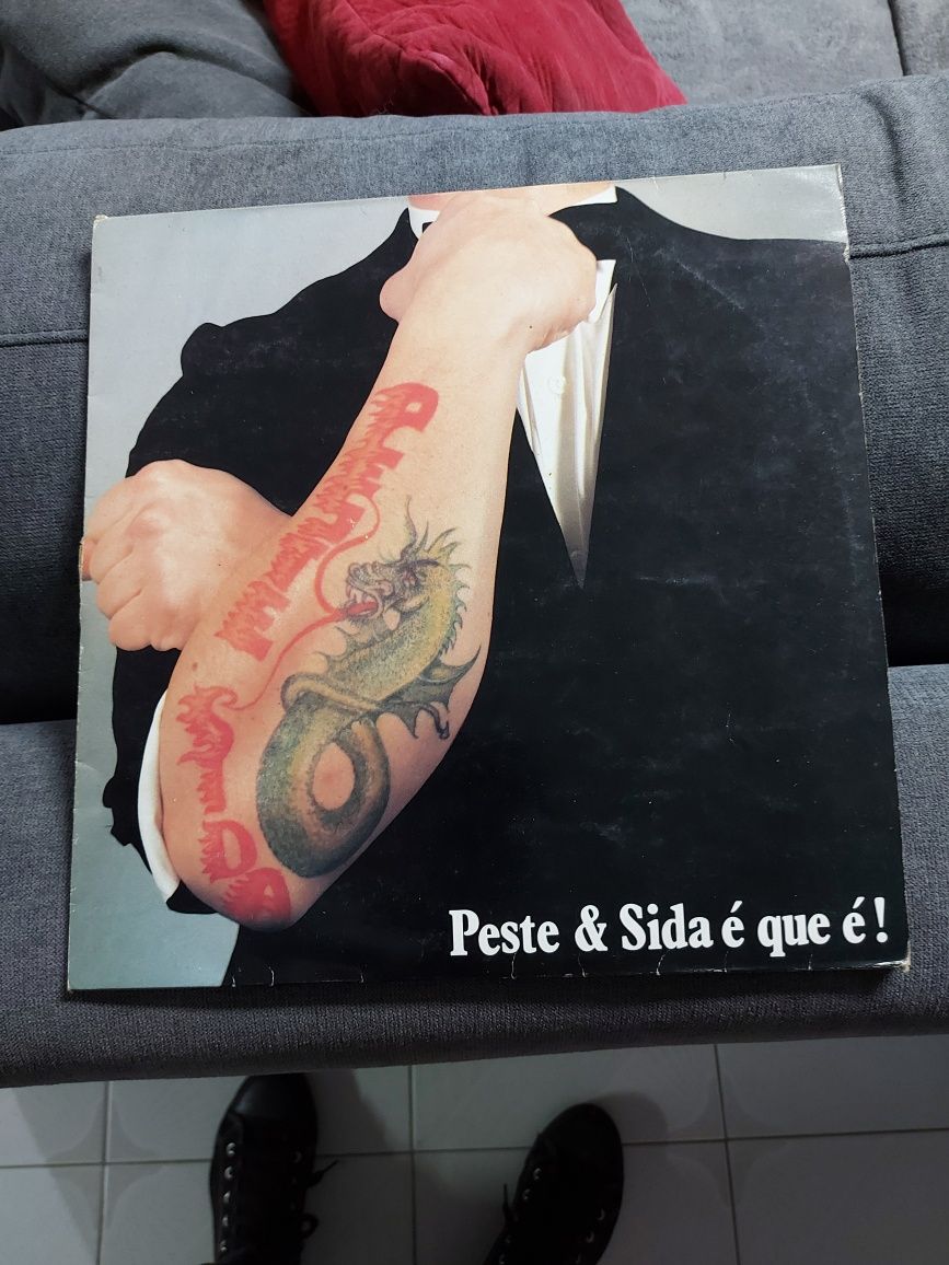 Vinil peste sida .autografado