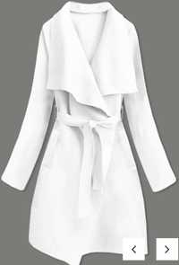 Minimalistyczny płaszcz wiosna lato biały damski