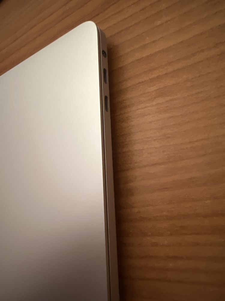 MacBook Pro 13” 2020 16GB 512GB