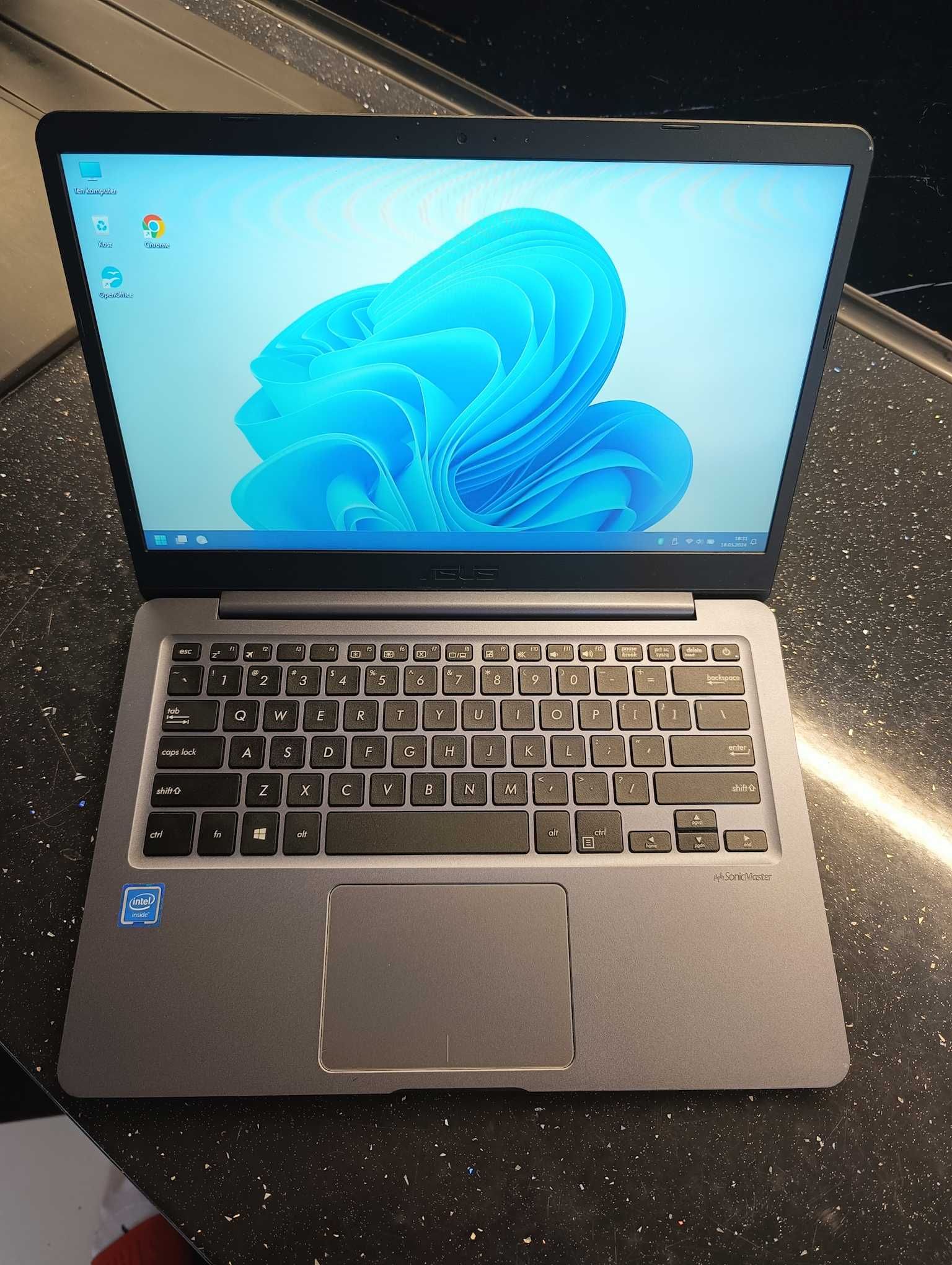 Laptop ASUS VivoBook L406MA