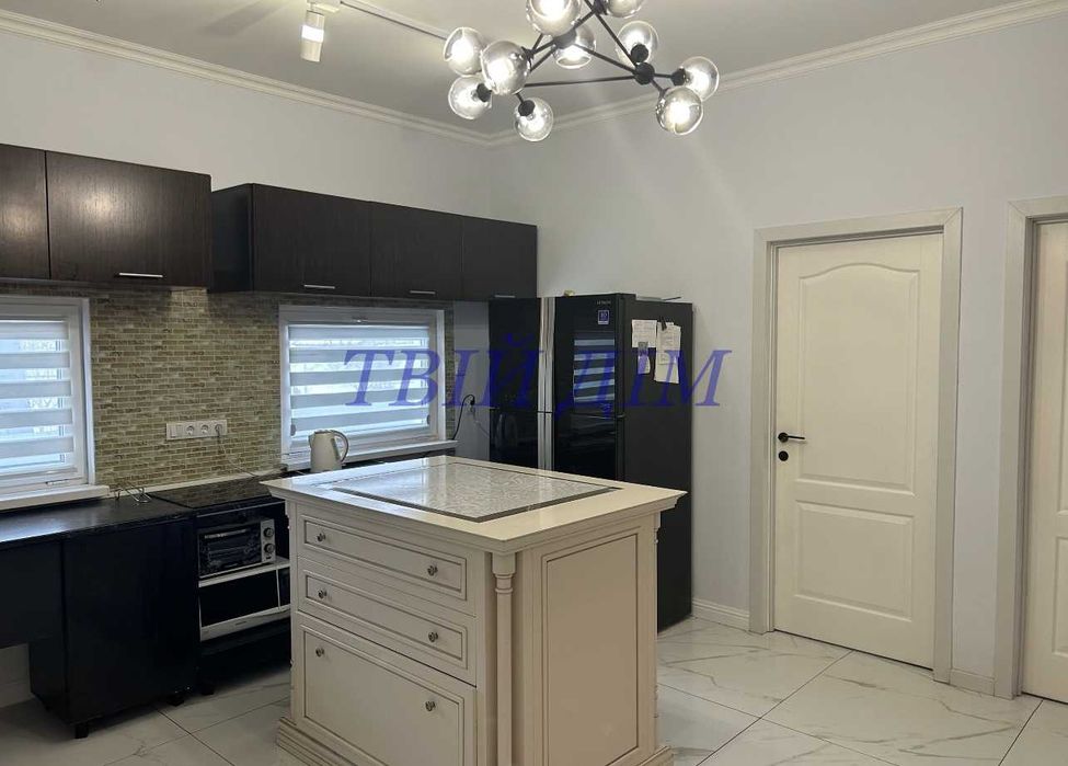 Продам будинок м.Бориспіль