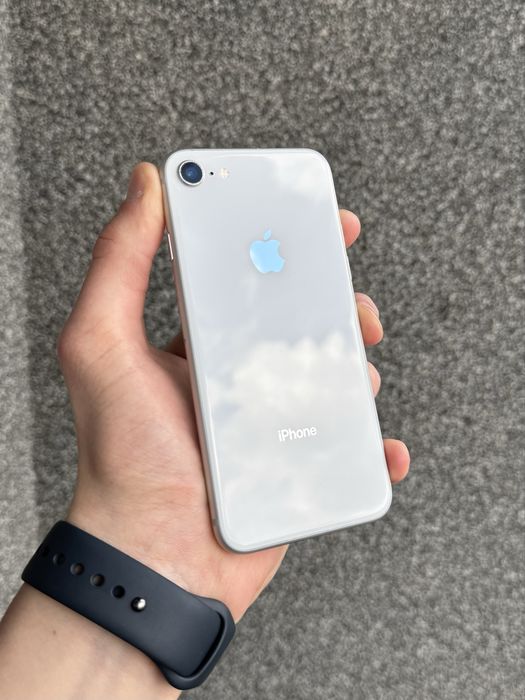 Продам Apple Iphone 8 64GB Silver Neverlock |АКБ-100%| Гарний стан