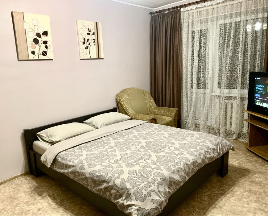 2-х кімнатна на площі В.Великого