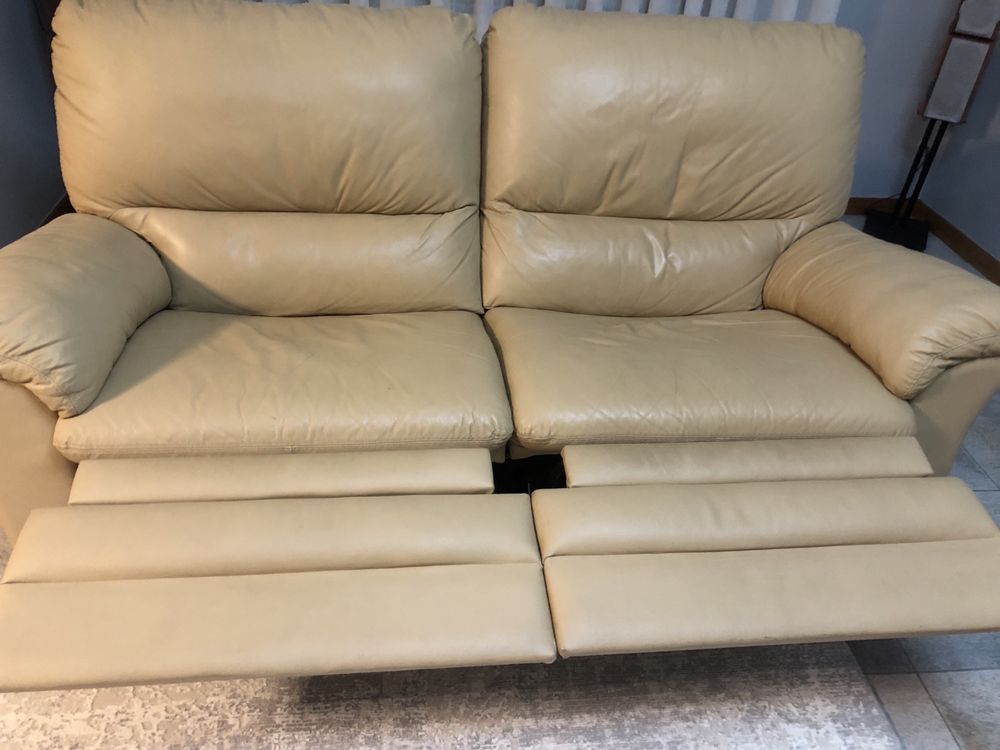 Sofa reclinavel/pousa pés como novo beije