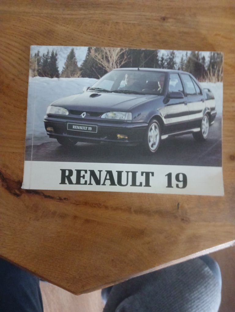 Instrukcja obsługi samochodu Renault 19