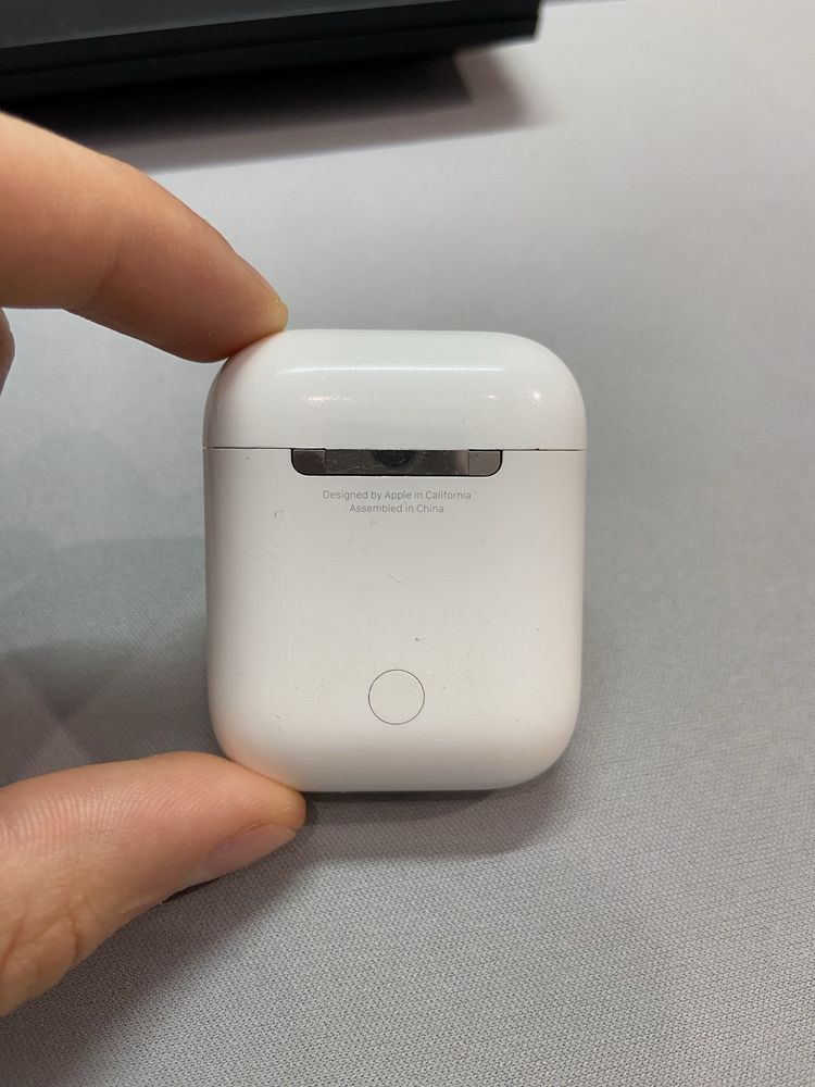 Apple air pods 2 (працює тільки правий навушник)