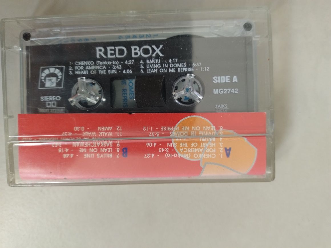 Kaseta magnetofonowa Red Box