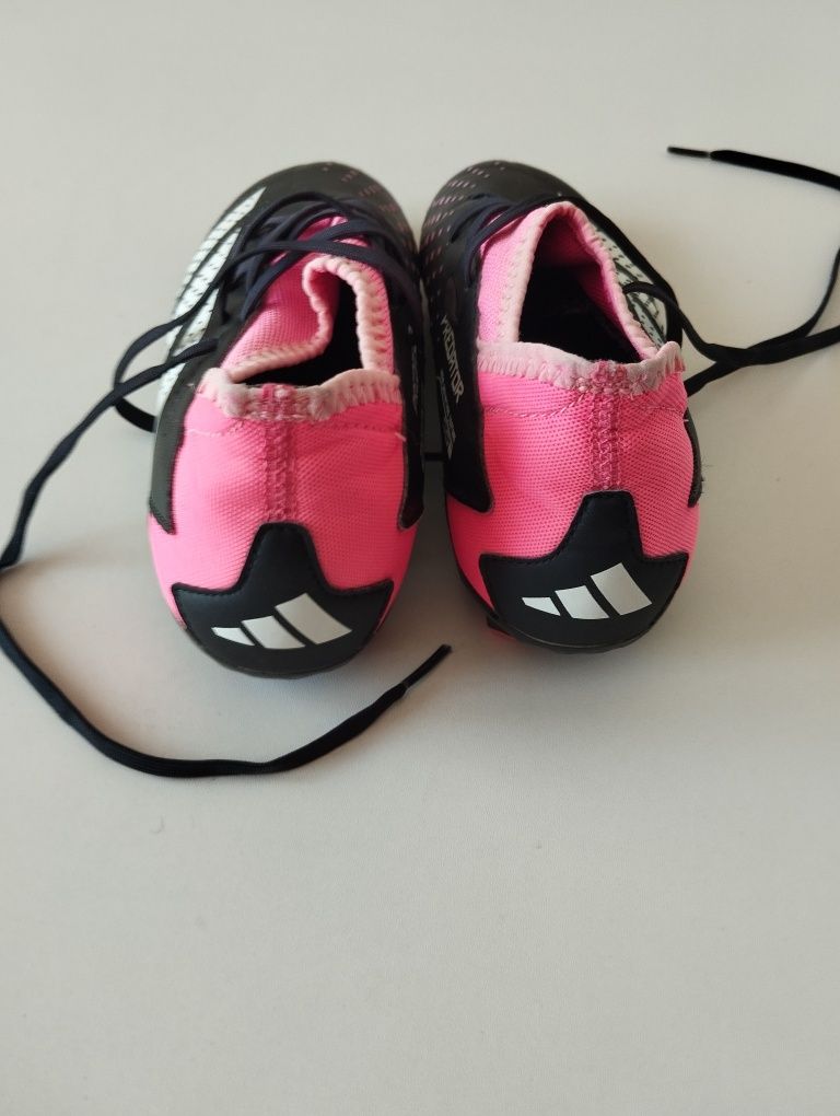 Adidas Predator дитячі бутси 35р оригінал