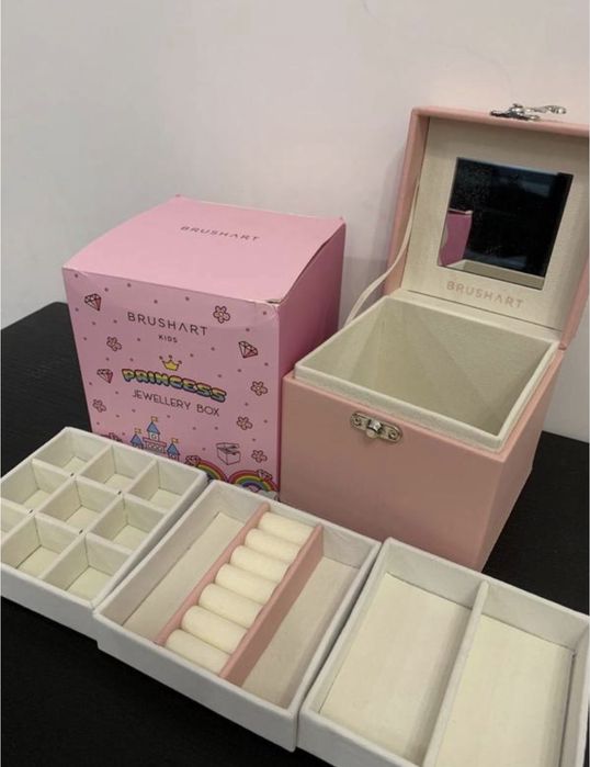 Шкатулка, скринька для прикрас