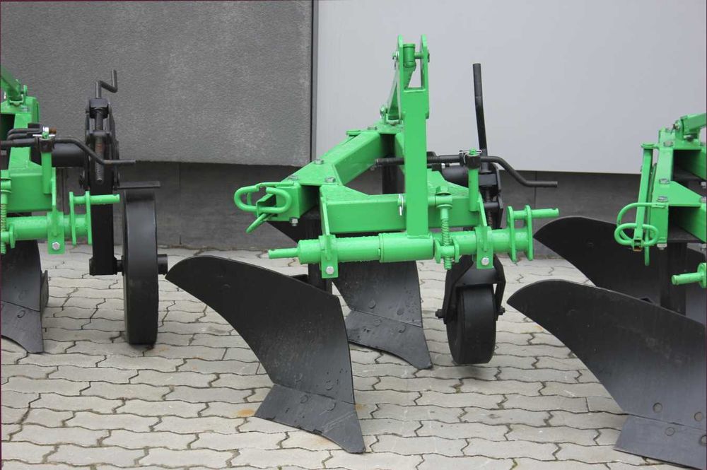 Доставка по Україні! Плуг навісний лемішний ВІД 2 по 20 см БОМЕТ BOMET