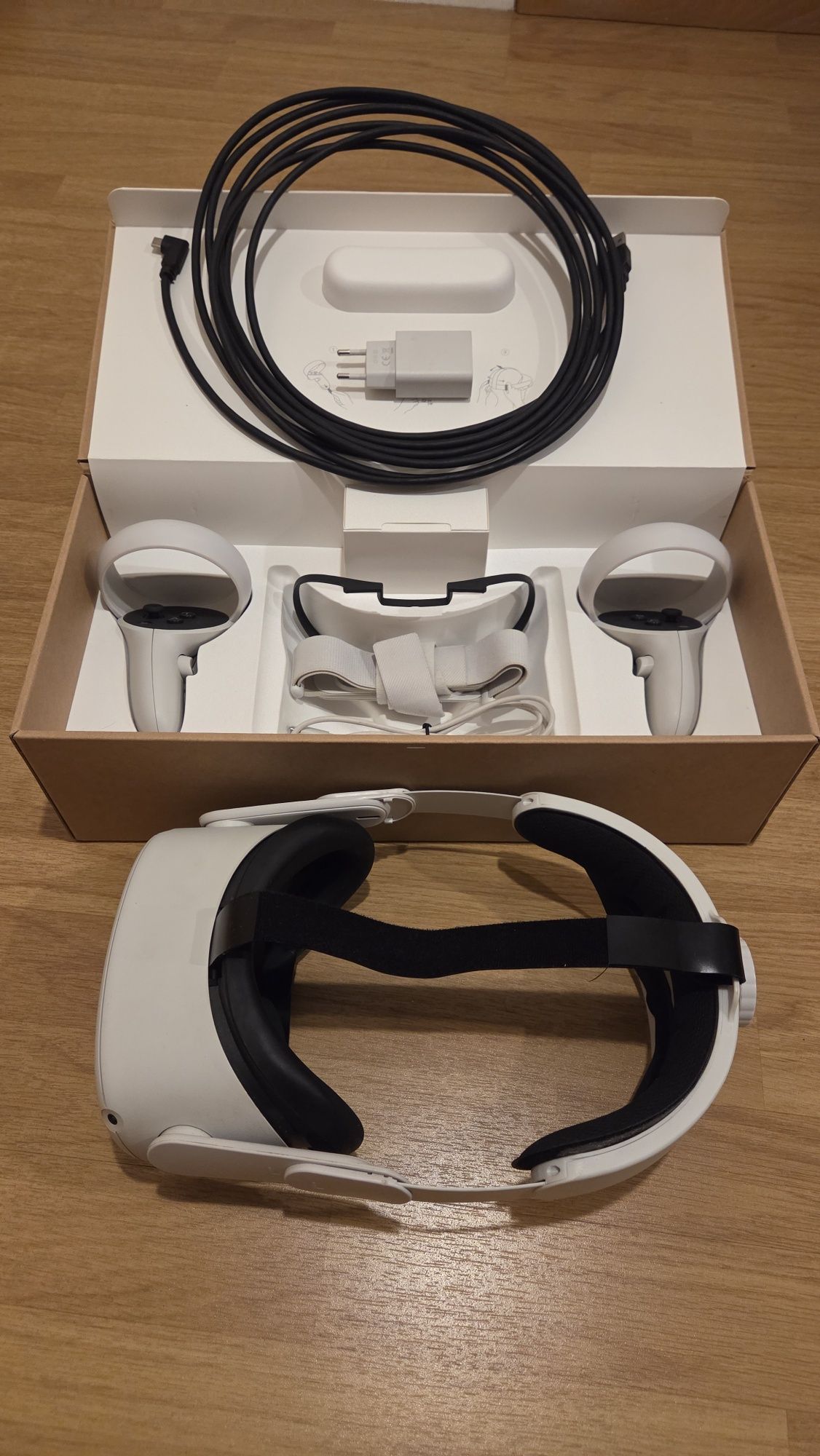 Oculus Quest 2 + Extras