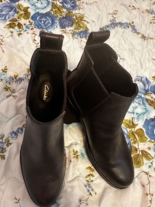 Шкіряне взуття для дівчат