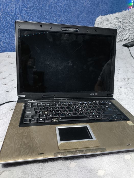 Продам ноутбук на запчастини або ремонт Asus  x50vl