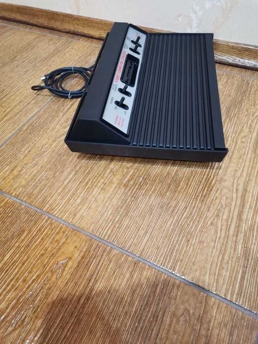 Приставка игровая Atari 2600