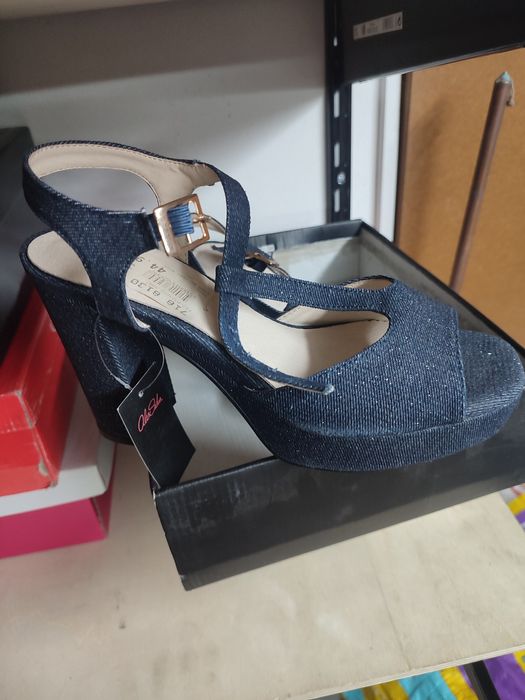 Sandálias de senhora